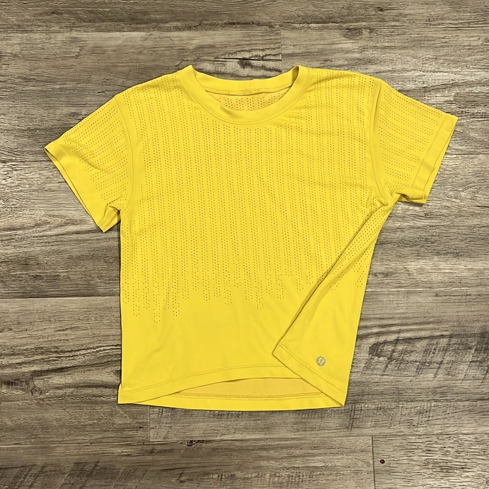 Lululemon Fast and Free T-Shirt Race Length Ventilation Utility Yellow Size 2